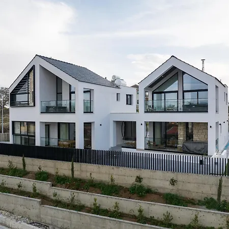 Pamboo Terravine House By Nomads *